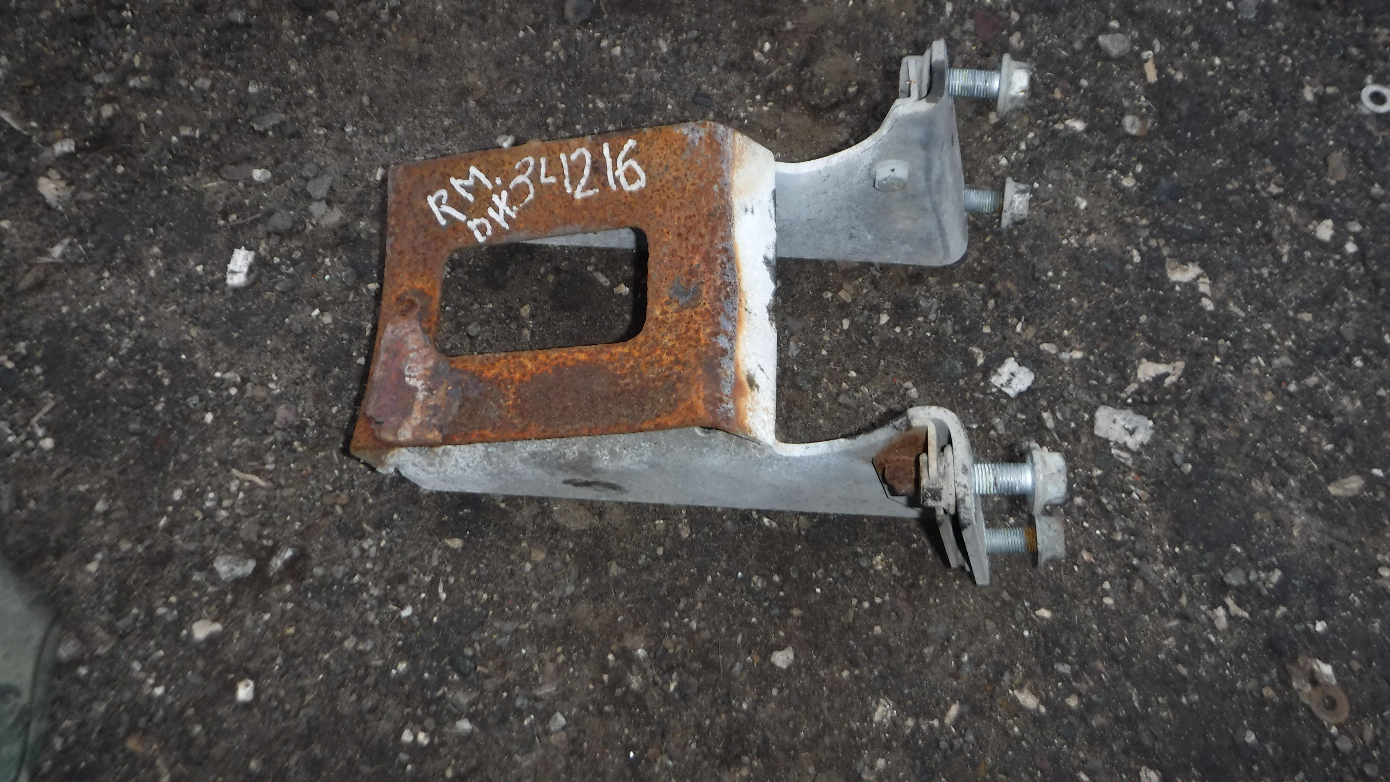 Кронштейн глушителя 7420745878 Renault Magnum DXI12 2005